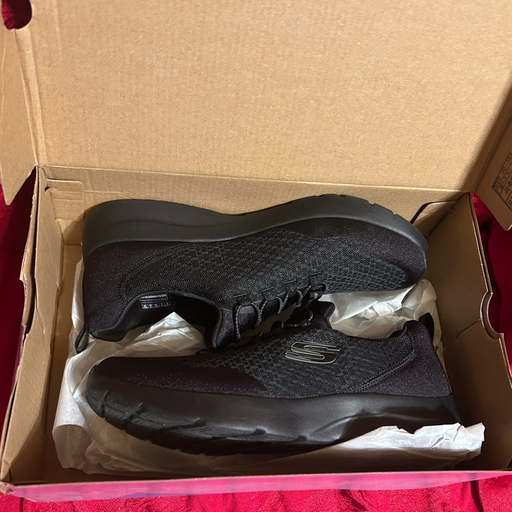 Sketchers Sneakers